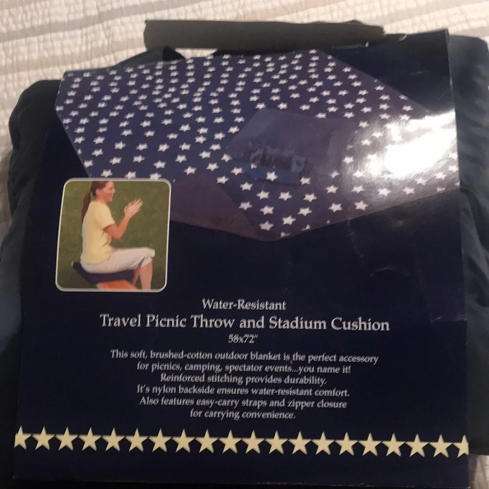 Travel Picnic and Stadium Cushion